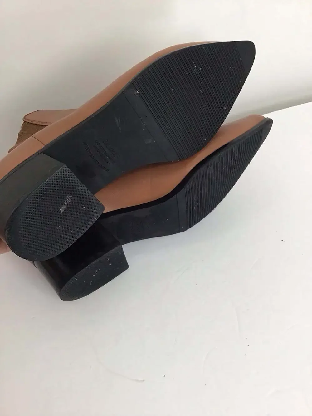Blondo Emilia Leather Waterproof Chelsea Ankle Boots Pointed Toe Carmel Size 8